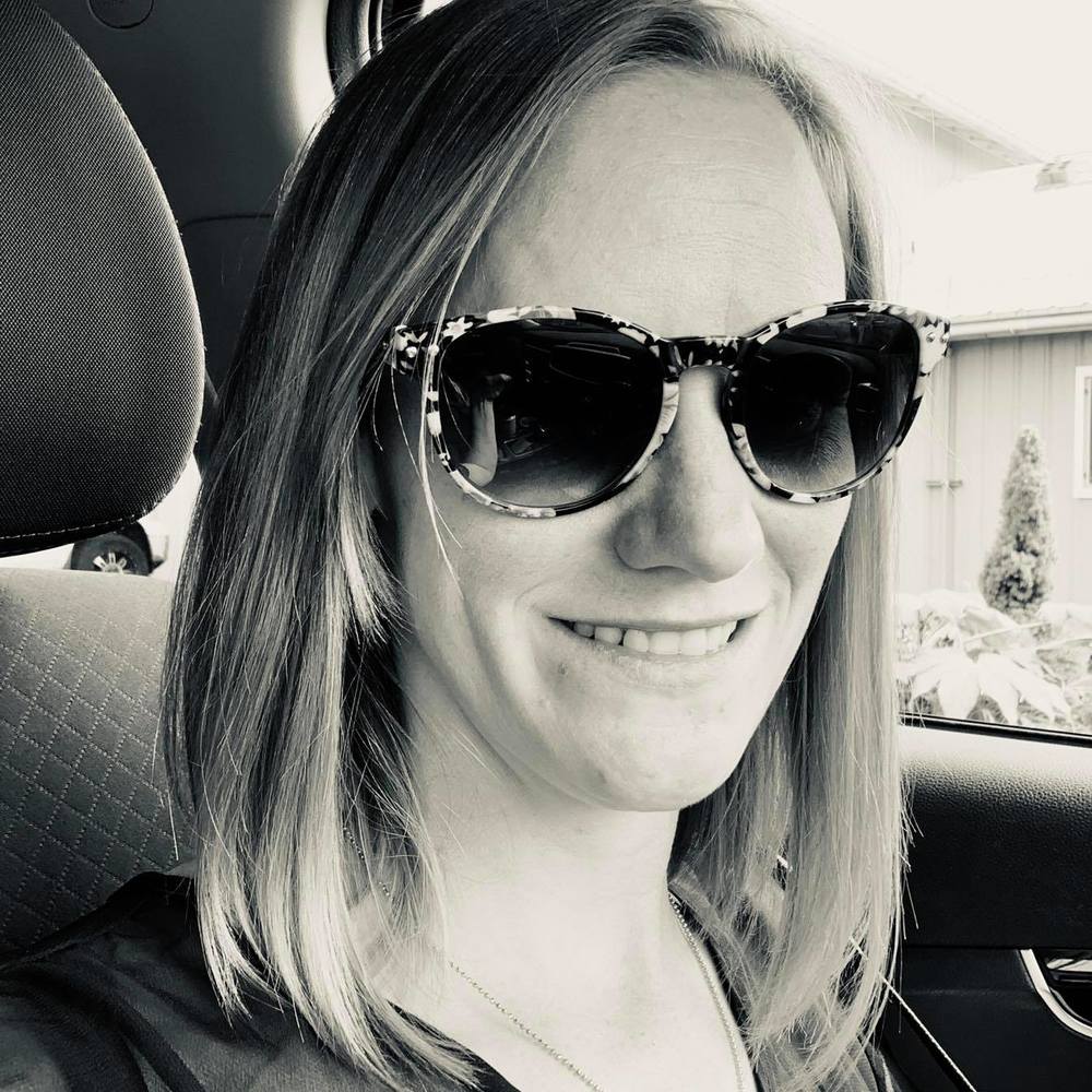 Meet your Posher, Corinne